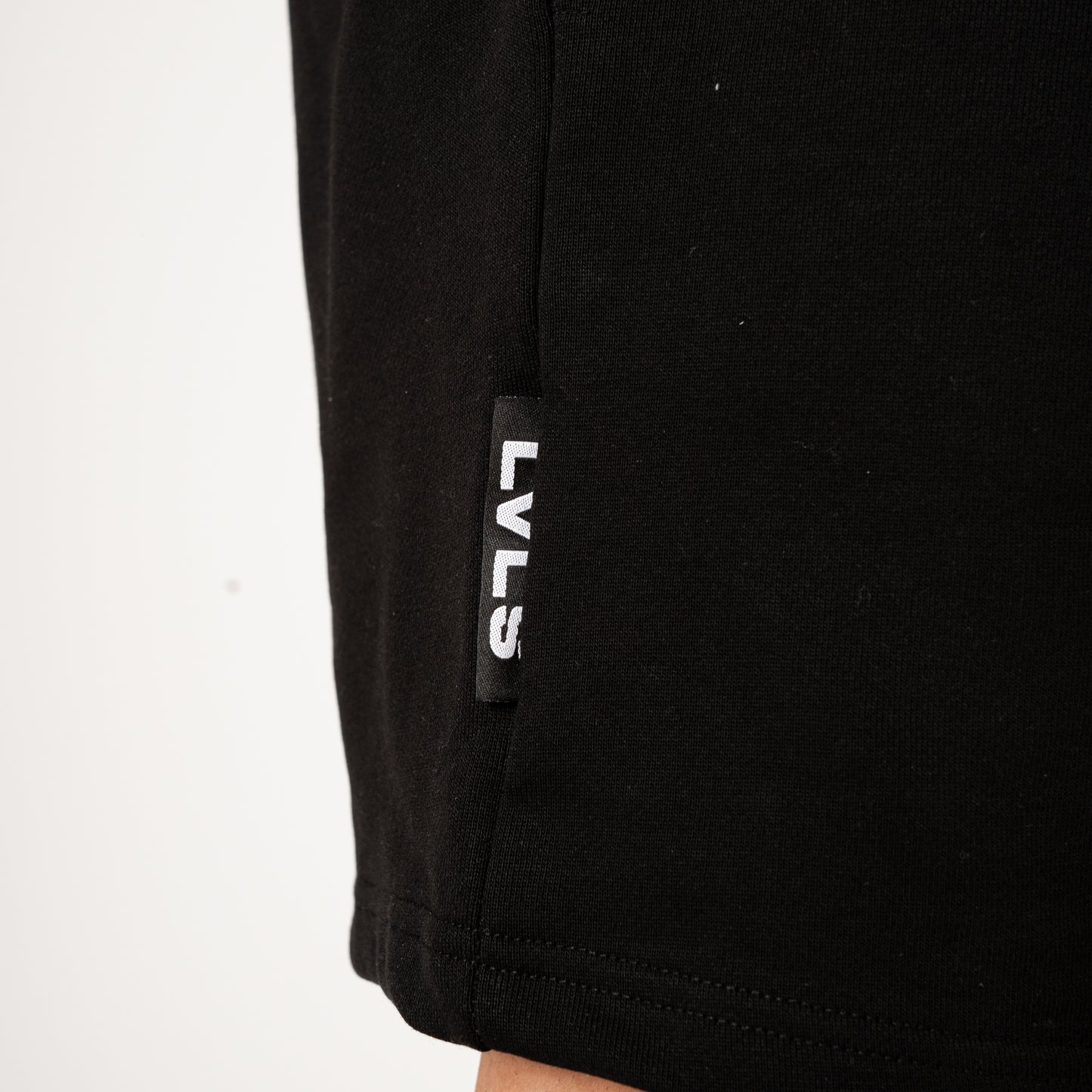 SHORT LVLS - BLACK